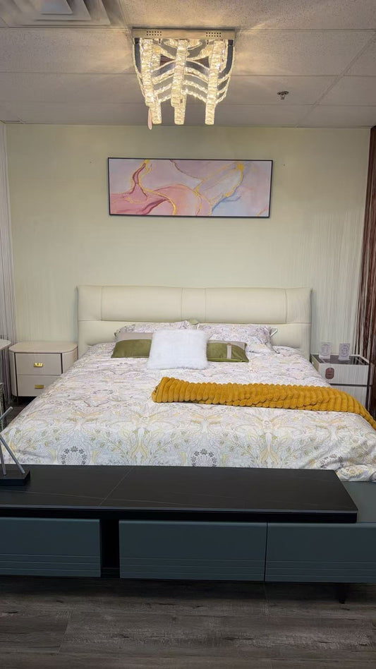 Avelune Leather Bed – White