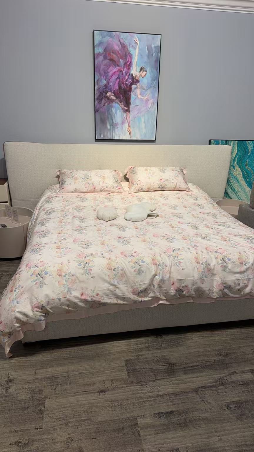 Elowen Upholstered Bed – White